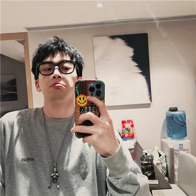 一眼就心动的男生头像图片(共16张)