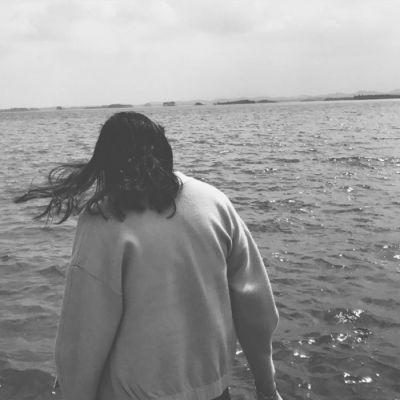 真人背影情头两张一人一张(优选18张)