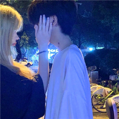 2023年最火爆的高清情侣头像图片(20张)