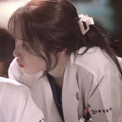 全网最火的情侣头像图片(精选18张)