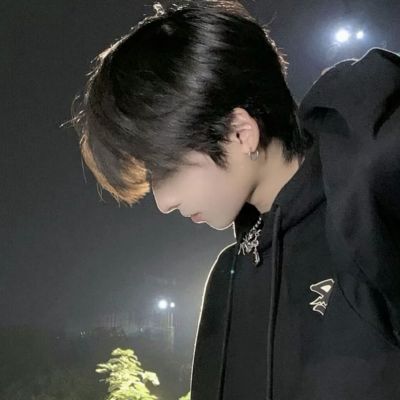 小众又好看的男生头像(精选20张)