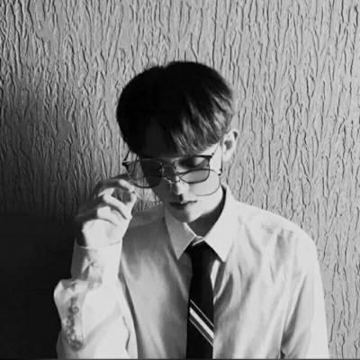 酷拽情侣头像一对两张图片(优选18张)