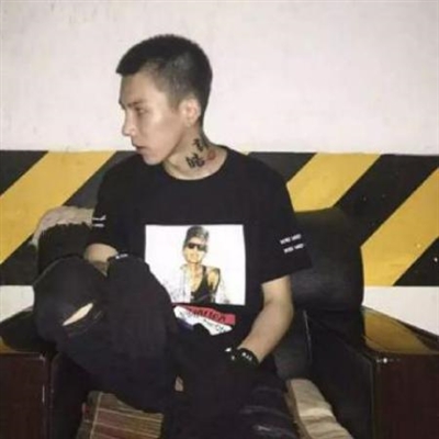 酷拽情侣头像一对两张图片(优选18张)