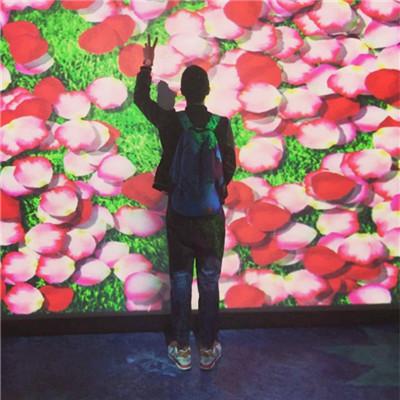 背影情侣头像一人一张(优选18张)