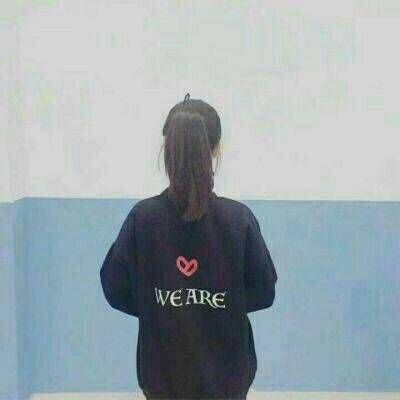 背影情侣头像一人一张(优选18张)