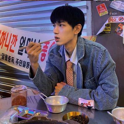 低调成熟微信情侣头像(精选14张)