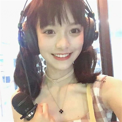 俏皮可爱的元气少女高清头像图片(共16张)