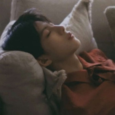 一个孤独的人适合用什么头像(优选18张)