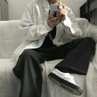 一个孤独的人适合用什么头像(优选18张)