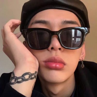 颓废男生欧美风格头像图片(共18张)