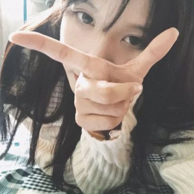 简约性冷淡小众女头像图片(优选16张)