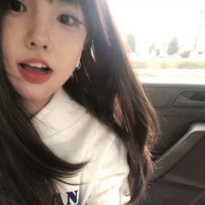 简约性冷淡小众女头像图片(优选16张)