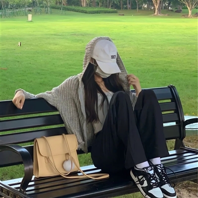 2023年新款不露脸女生头像(精选16张)