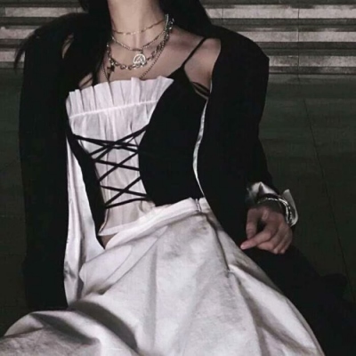 2023年新款不露脸女生头像(精选16张)