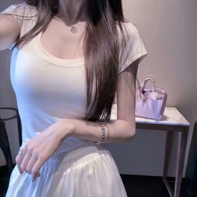 2023年新款不露脸女生头像(精选16张)