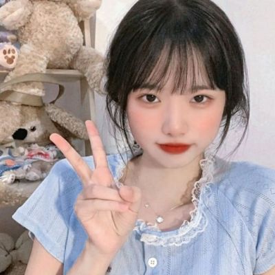 甜美可爱青春系女生头像图片(18张)