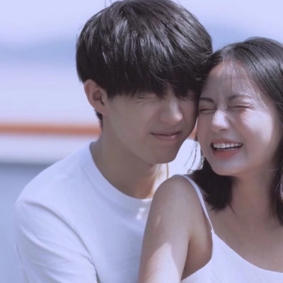 青春情侣头像一人一张(共16张)