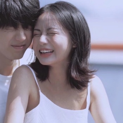 青春情侣头像一人一张(共16张)