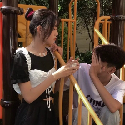 青春好看的情侣头像大全图片(共16张)