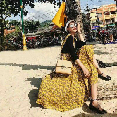 超好看的女生戴墨镜头像大全(16张)