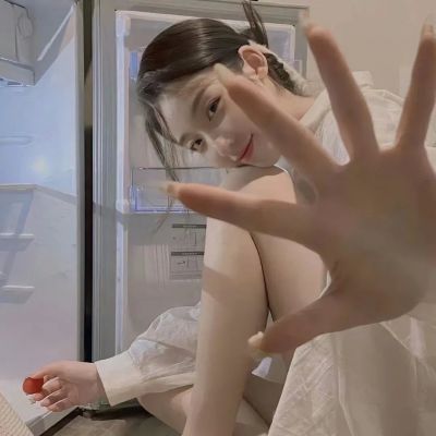 宠溺情侣头像一人一张(精选18张)