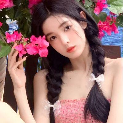 2023最火微博女生头像图片(精选18张)