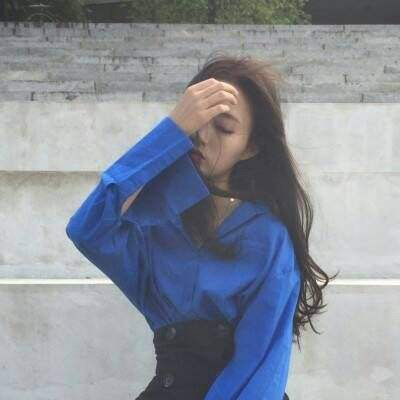 超级好看的蓝色系女生头像(共16张)