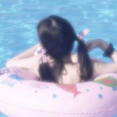 超级好看的蓝色系女生头像(共16张)