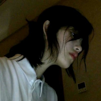 超拽头像女生霸气颓废图片大全(18张)