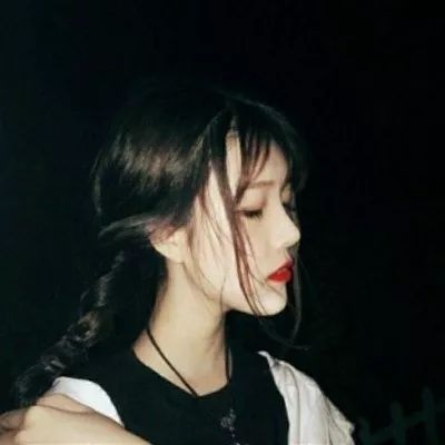 超拽头像女生霸气颓废图片大全(18张)