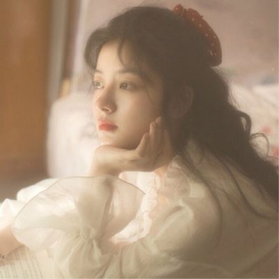 超伤感颓废女生头像(精选18张)