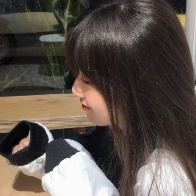 超伤感颓废女生头像(精选18张)