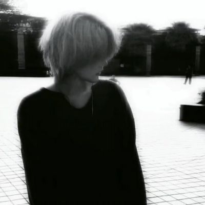 成熟小众风格高颜值男生头像图片(精选18张)