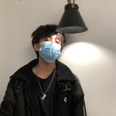 成熟小众风格高颜值男生头像图片(精选18张)