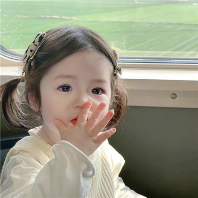 最近很火的小孩头像(精选18张)