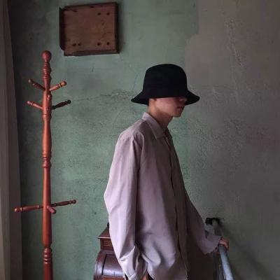 帅气超拽的男生qq头像图片(18张)