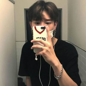 帅气超拽的男生qq头像图片(18张)