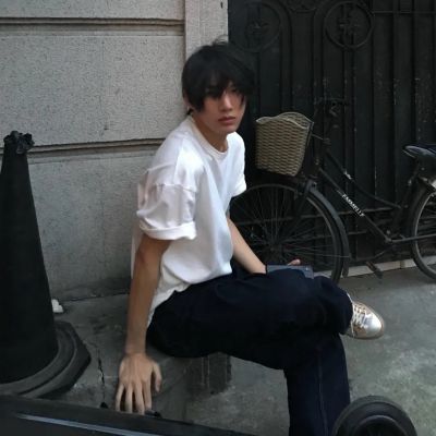 超级帅的超级拽的男生头像(优选32张)