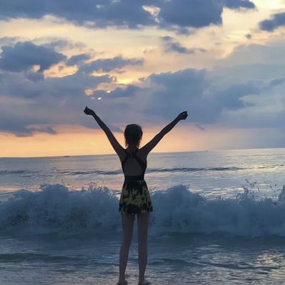 浪漫情侣头像 一男一女情头(共16张)