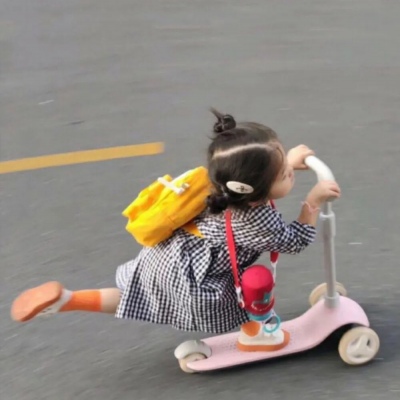 qq情头可爱萌情侣头像一人一张(优选30张)