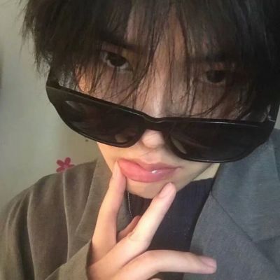 男生高端大气气质头像(20张)