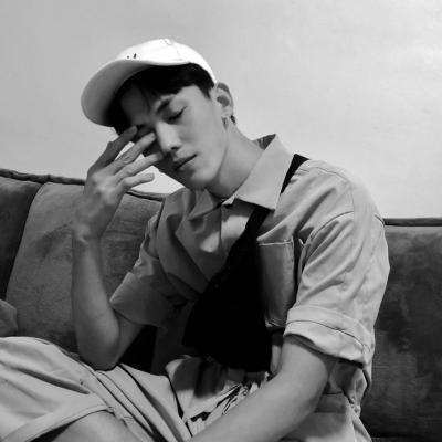 霸气超拽的qq男生头像图片(共18张)