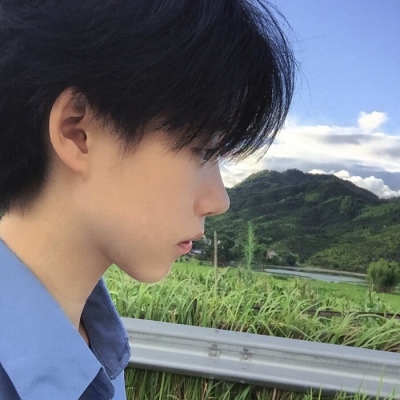 高清阳光帅气男生头像(优选18张)
