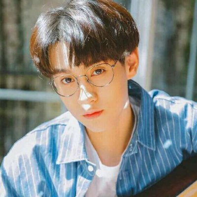 高清阳光帅气男生头像(优选18张)