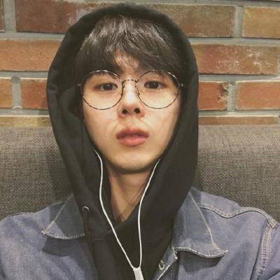 高清阳光帅气男生头像(优选18张)