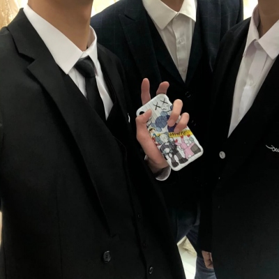 霸气西装男头像图片(18张)