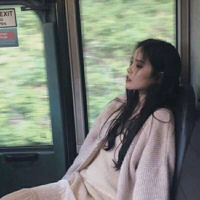 清新脱俗森系女生头像(精选20张)