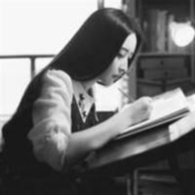 孤独黑暗系女生头像(共18张)