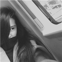 女生灰色伤感头像图片(优选18张)