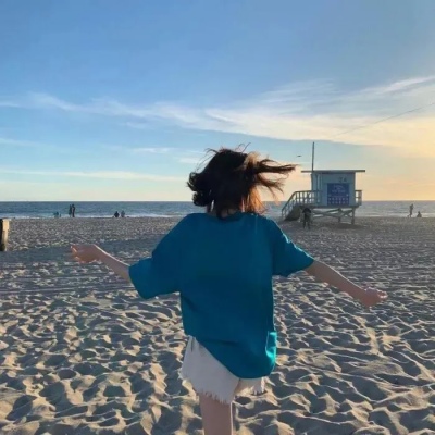 好看的女生头像小清新背影头像精选图片(共20张)